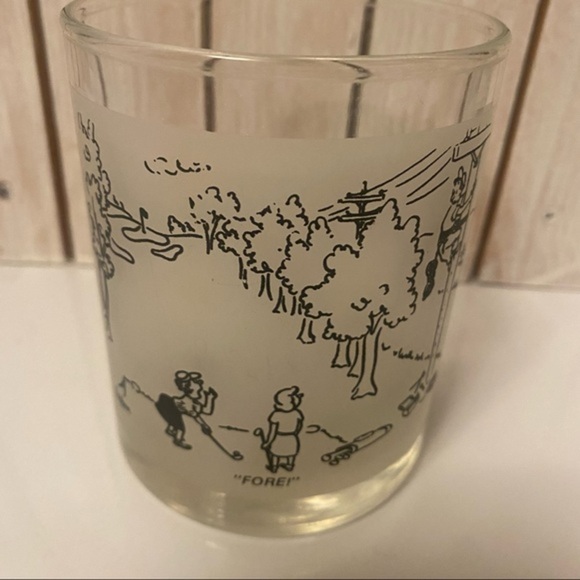 Set of 2 Golf Digest Magazine tumblers - Picture 8 of 13